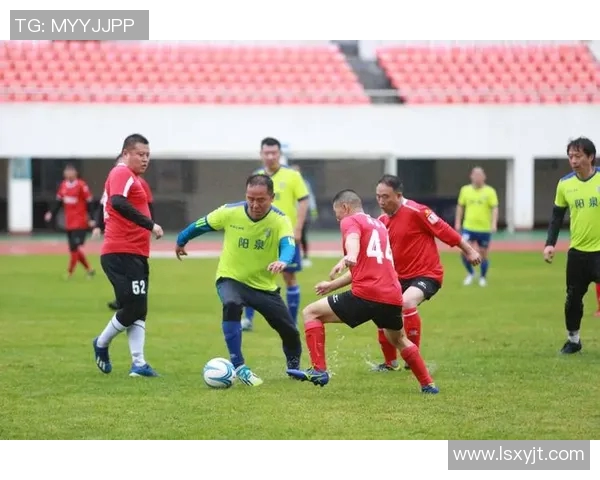 足球明星因场外行为被罚款视频曝光引发热议与讨论